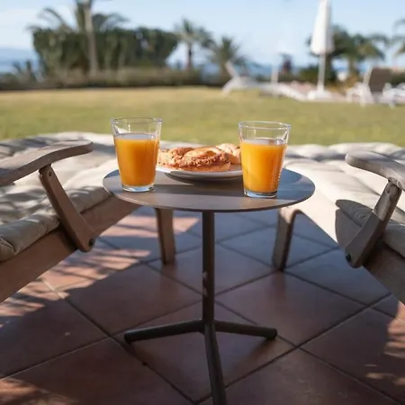 Villa Alekata, Relaxing Private Near The